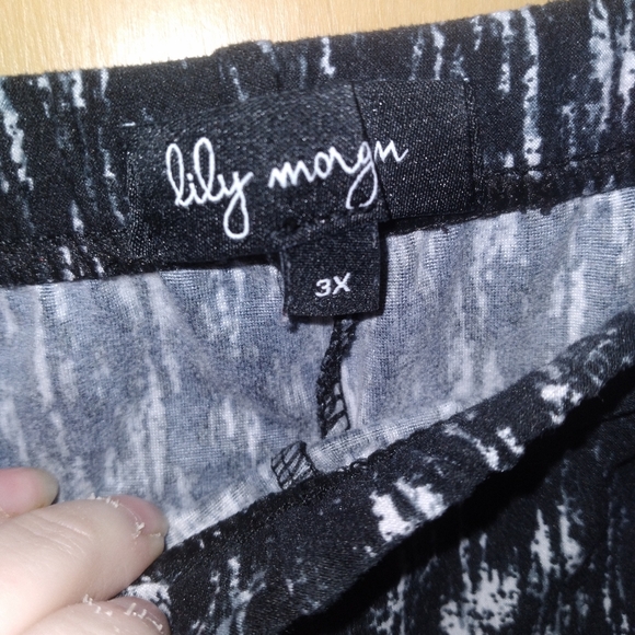 Lily Morgan Plus Size Leggings Size 3X - Picture 2 of 2